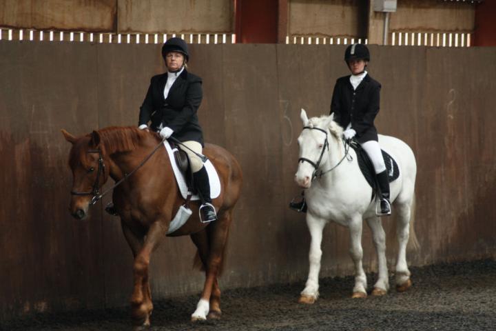 catherine-and-mcginty-chestnuts-riding-school-13-05-2009-b013-6