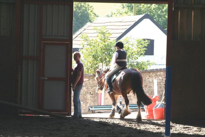 chestnuts-riding-school-109Jumping chestnuts-riding-school-109Jumping