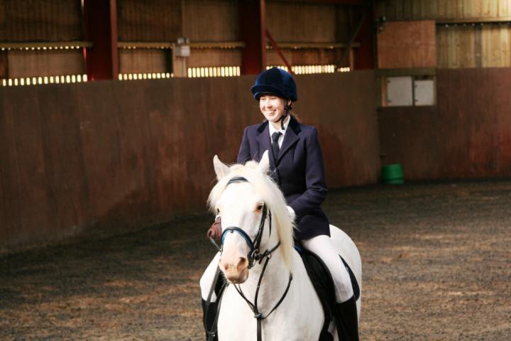 chestnuts-riding-school-sussex-brighton-dressage-2006-05-10-2008-07 chestnuts-riding-school-sussex-brighton-dressage-2006-05-10-2008-07