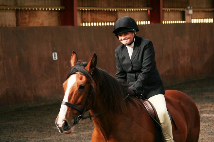 chestnuts-riding-school-sussex-brighton-dressage-2006-05-10-2008-12 chestnuts-riding-school-sussex-brighton-dressage-2006-05-10-2008-12