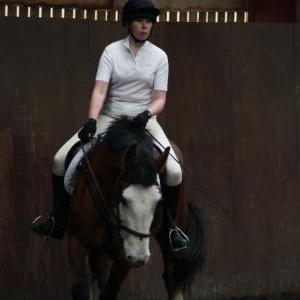 katie-and-daisy-chestnuts-riding-school-13-05-2009-b012-27