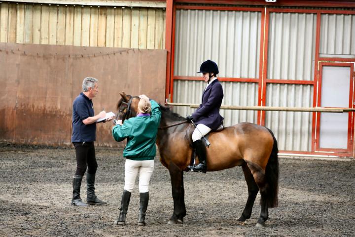 patsy-and-bud-chestnuts-riding-school-13-05-2009-b014-25
