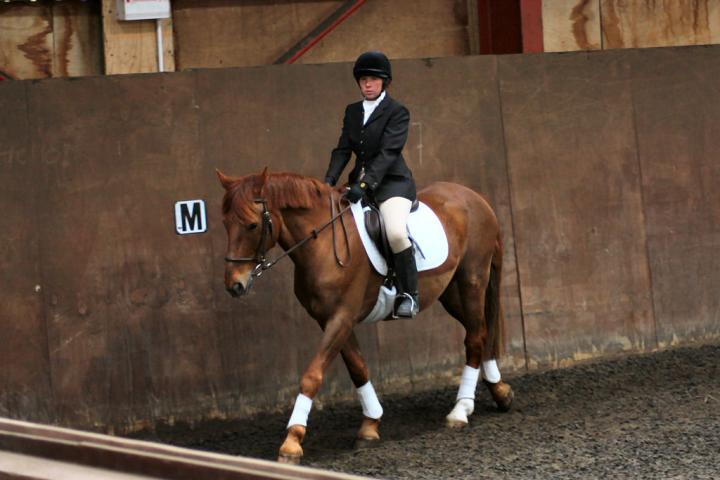 victoria-and-mcginty-chestnuts-riding-school-13-05-2009-b008-10