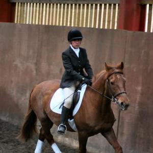 victoria-and-mcginty-chestnuts-riding-school-13-05-2009-b008-22